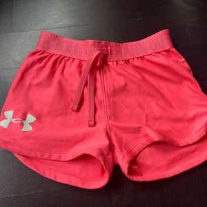 Girls athletic under armor hot pink shorts